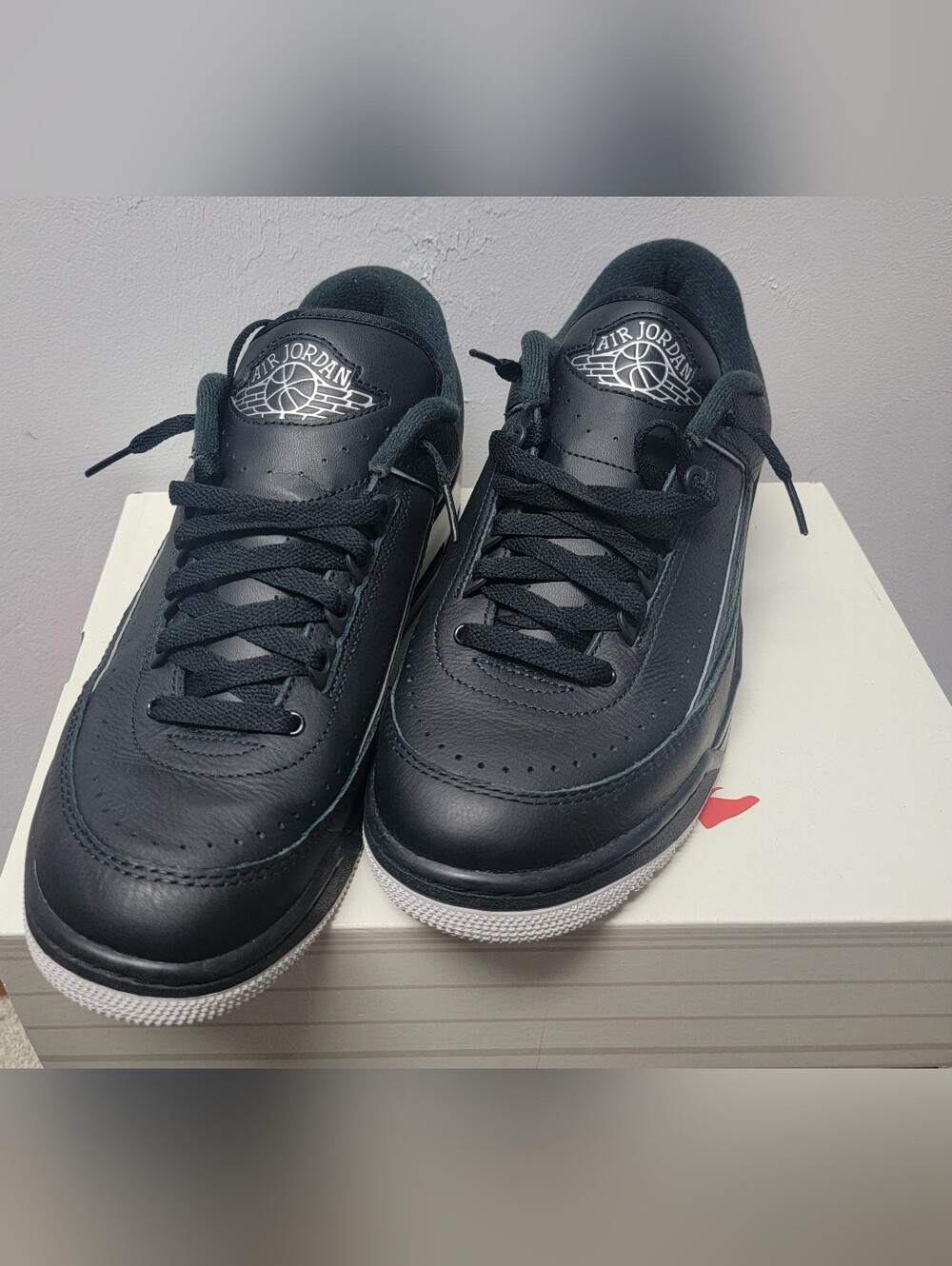 Jordan 2/3 Men's Black Low-Top Leather Sneakers Size 10.5